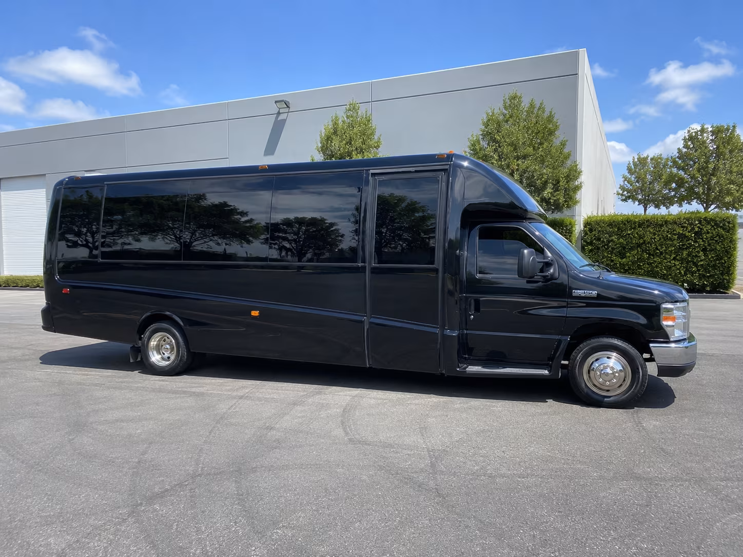 Renton Birthday, Sweet 16, & Quinceañera Party Bus Rentals